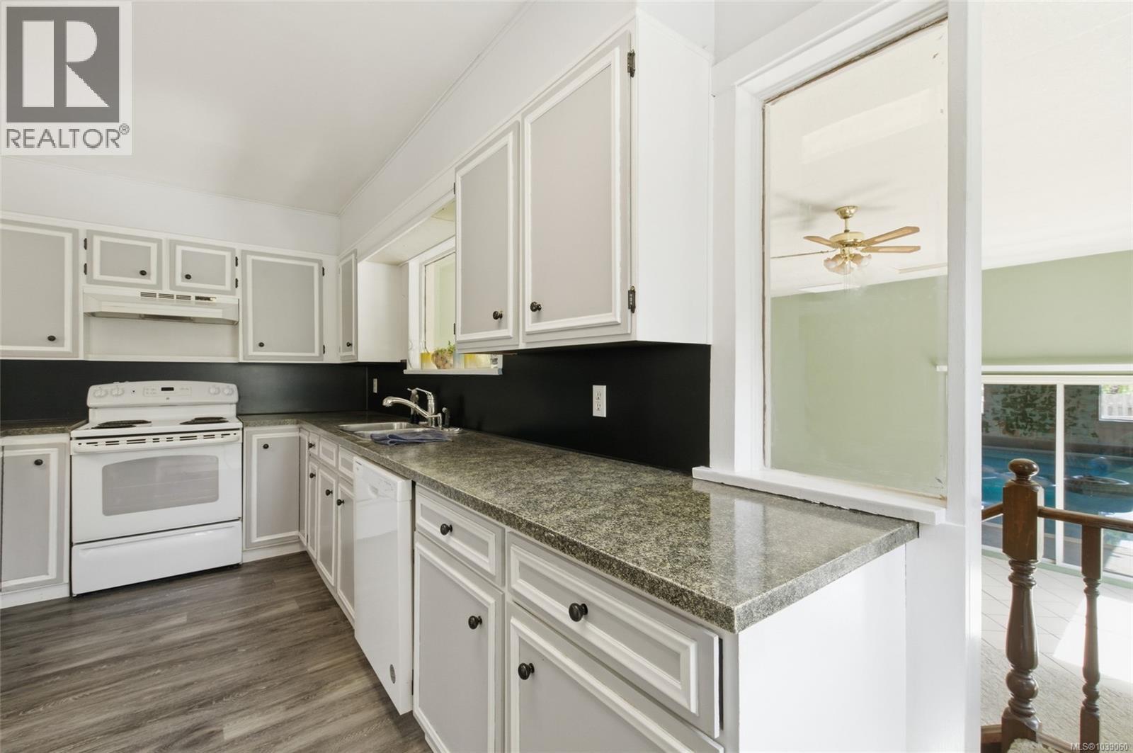 423 Hambrook St, Ladysmith, British Columbia  V9G 1A9 - Photo 10 - 1039060