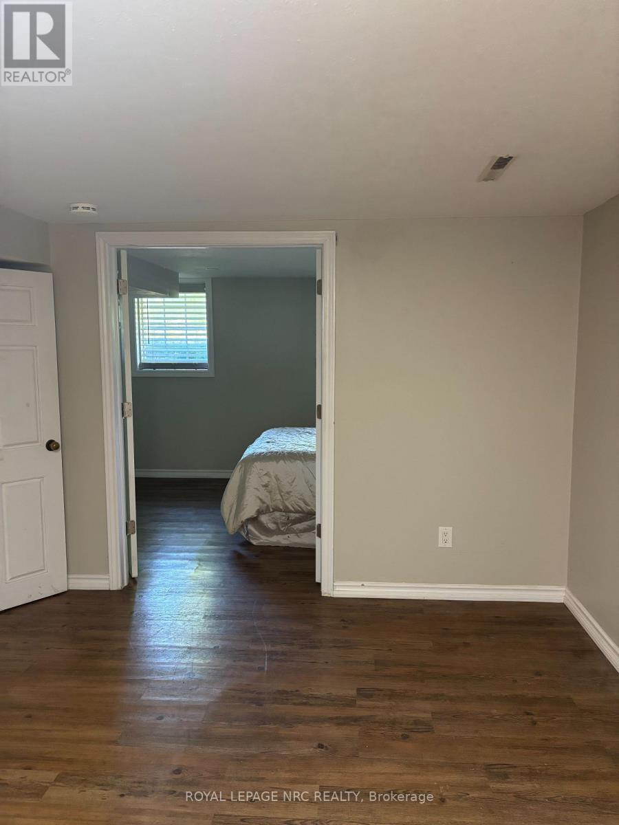 38 Manor Road, St. Catharines, Ontario  L2N 3B5 - Photo 10 - X13070754
