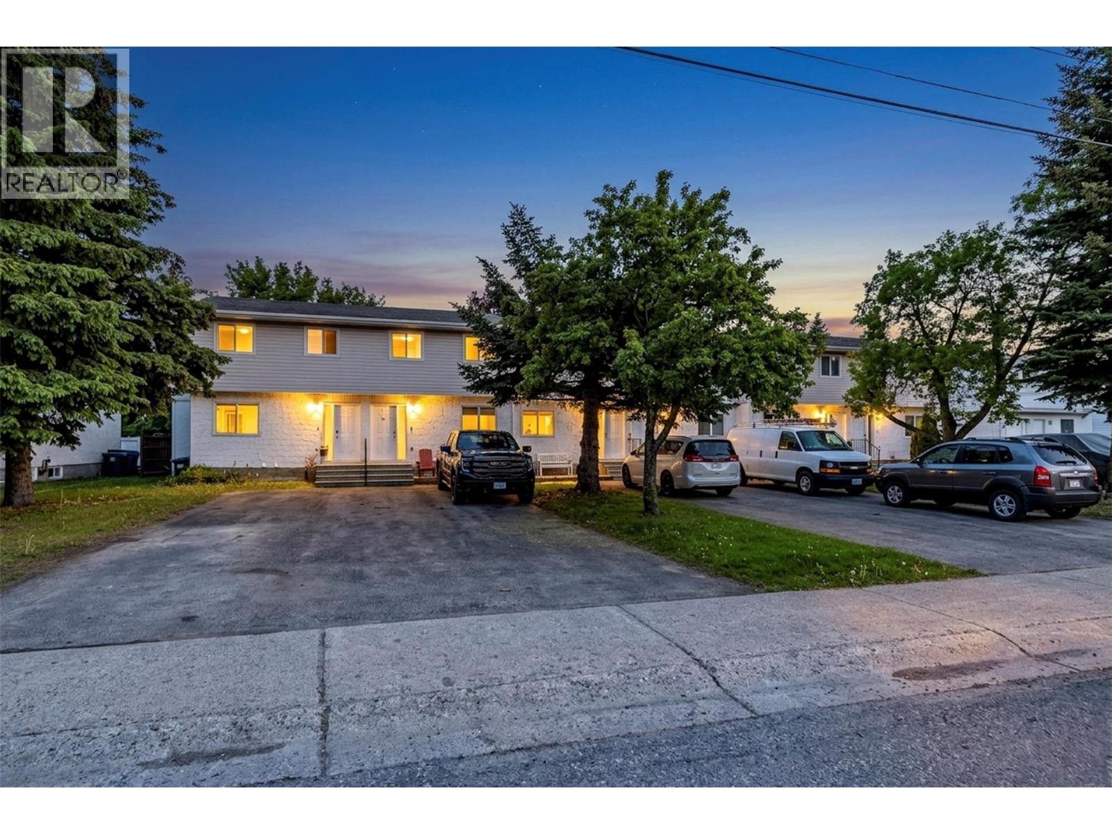 33a Mt Trinity Avenue, Fernie, British Columbia  V0B 1M3 - Photo 1 - 10389803