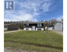 108 Highland CRES, Nakina, Ontario