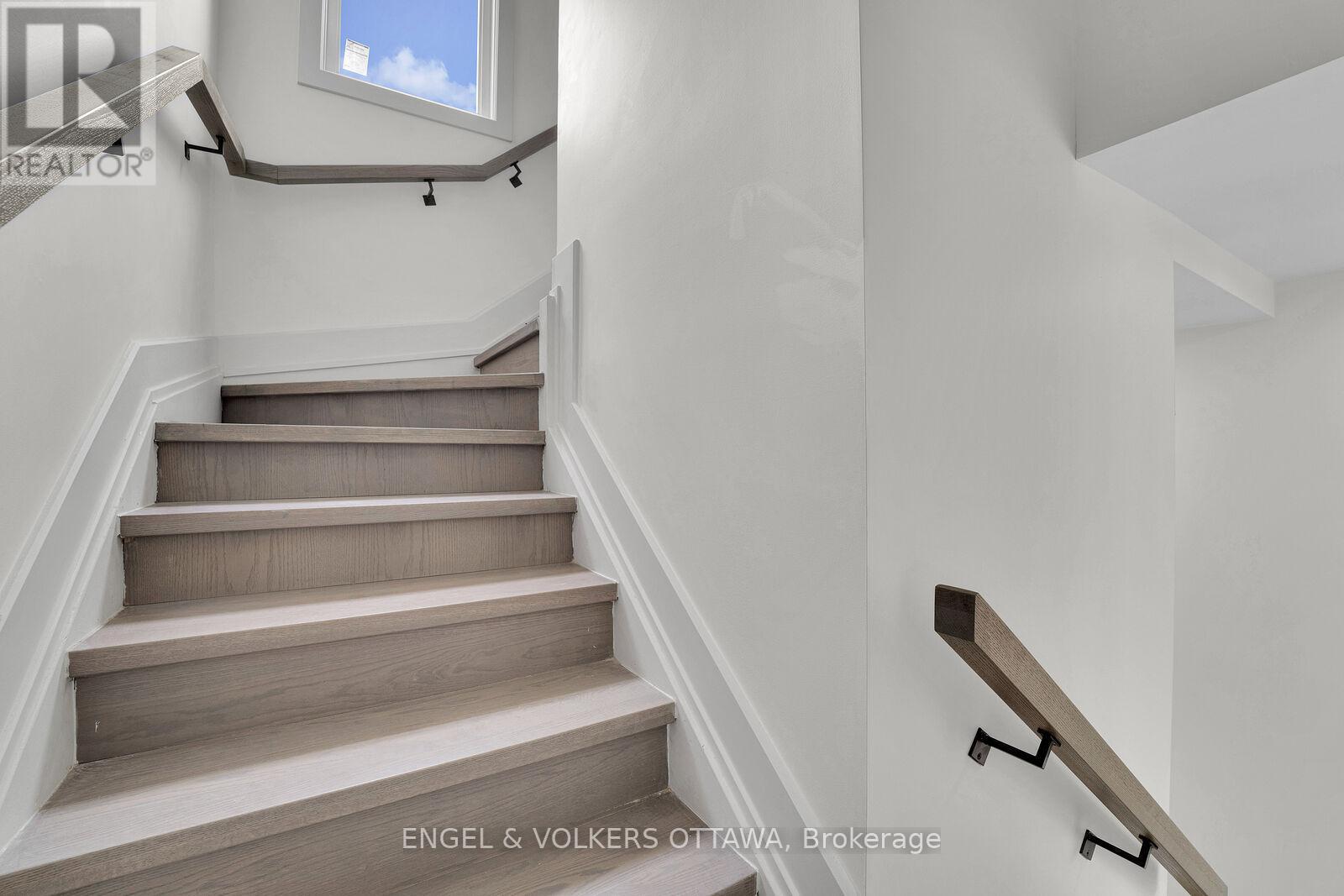 A - 372 Berkley Avenue, Ottawa, Ontario K2A 2G7 - Photo 23 - X13231038