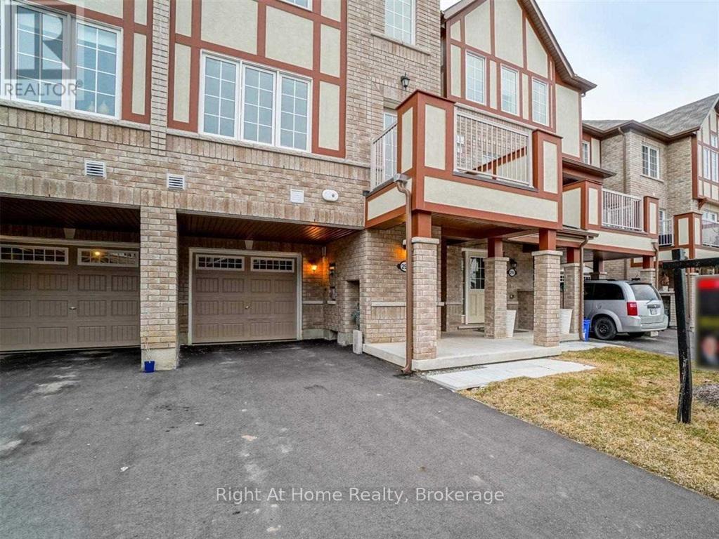 297 Murlock Heights, Milton, Ontario  L9E 1C3 - Photo 2 - W13231008