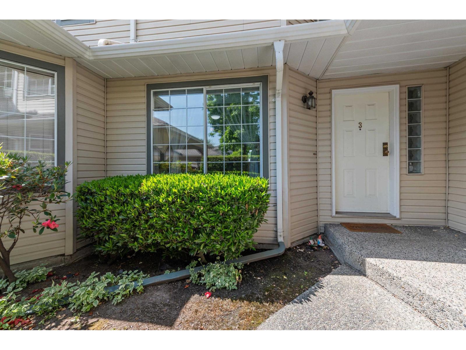 3 5760 174 Street, Surrey, British Columbia  V3S 7K3 - Photo 1 - R3127157