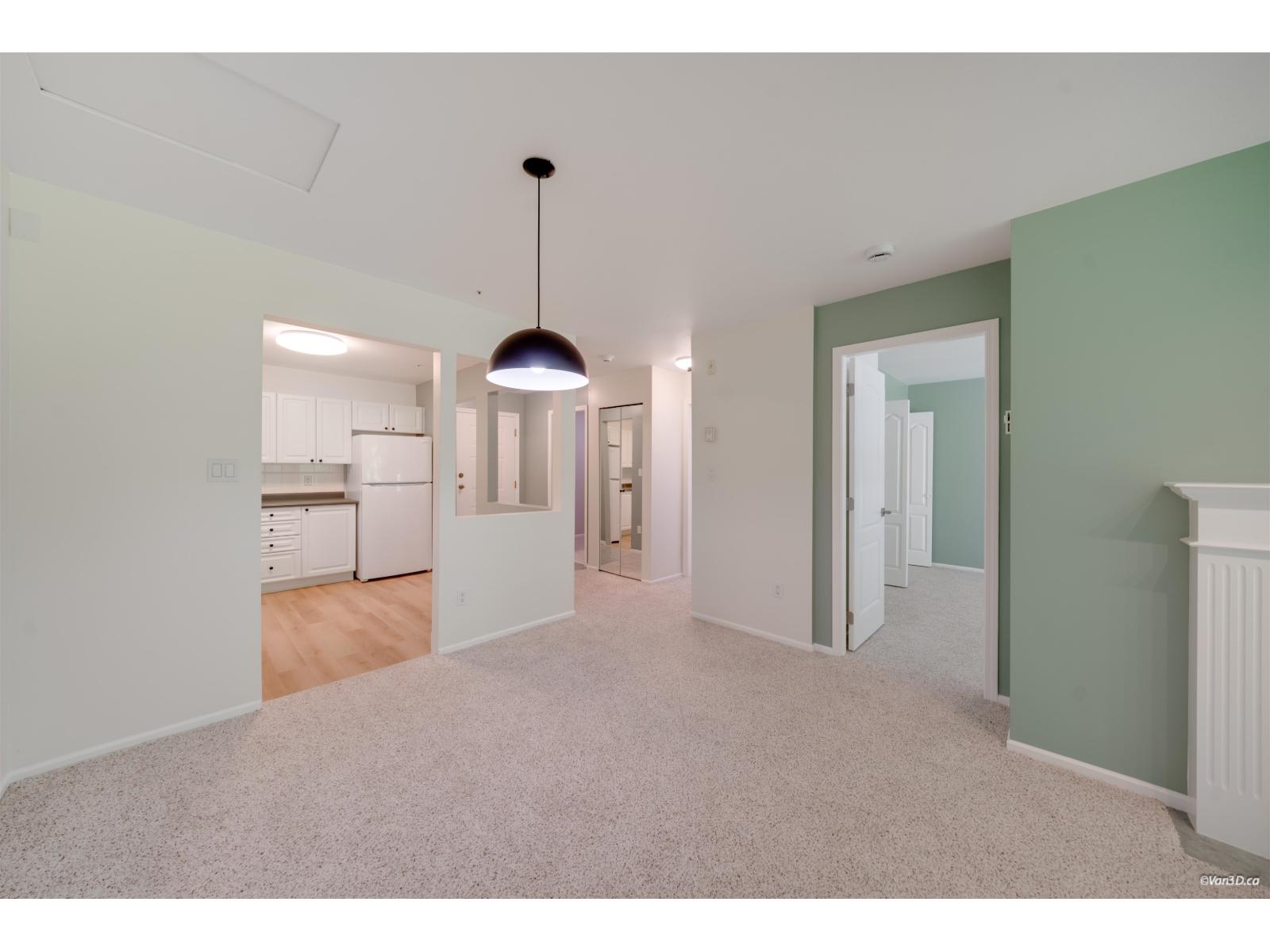 407 9626 148 Street, Surrey, British Columbia  V3R 0W2 - Photo 4 - R3130227
