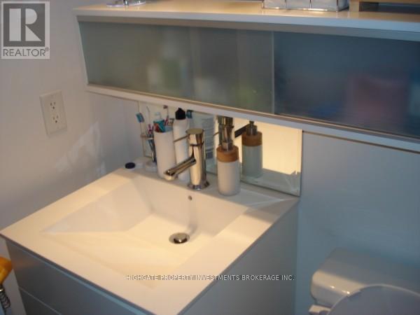 619 - 111 Elizabeth Street, Toronto, Ontario  M5G 1P7 - Photo 11 - C13231074