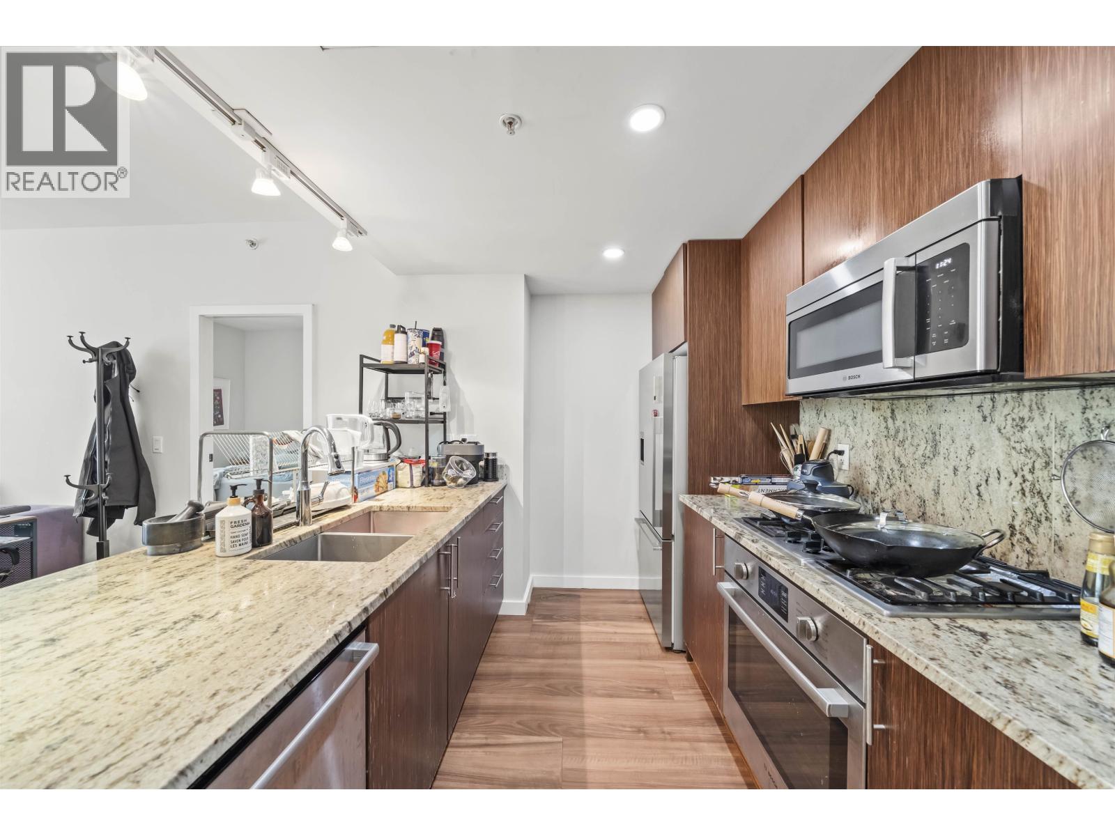515 8688 Hazelbridge Way, Richmond, British Columbia  V6X 0R6 - Photo 5 - R3131089