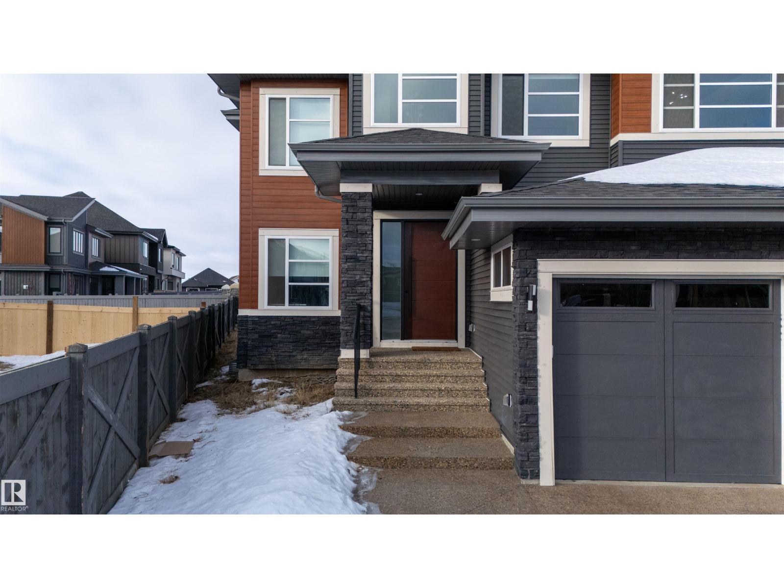 3904 Ginsburg Cr Nw, Edmonton, Alberta  T5T 4V2 - Photo 3 - E4491355