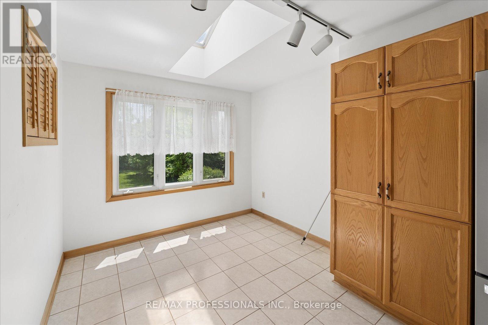 34 Harding Boulevard, Richmond Hill, Ontario  L4C 1S8 - Photo 13 - N13231022