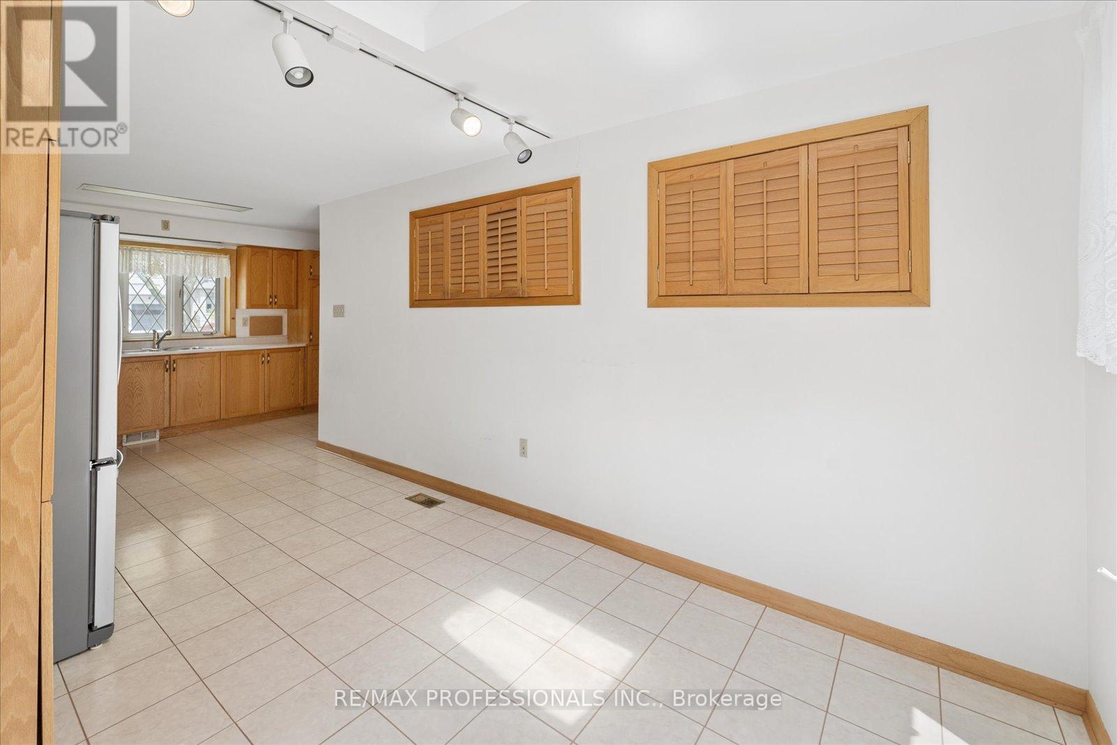 34 Harding Boulevard, Richmond Hill, Ontario  L4C 1S8 - Photo 16 - N13231022