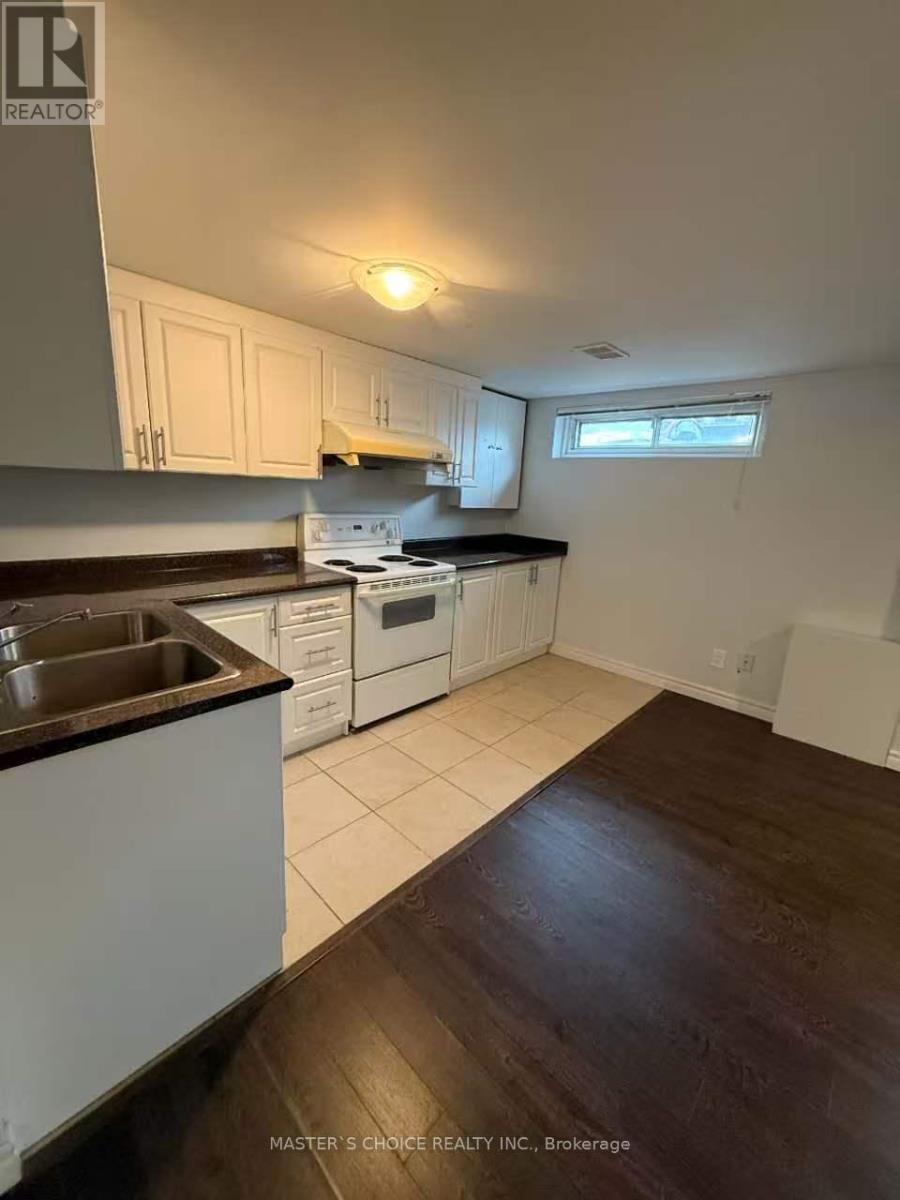 391 Taylor Mills Drive S, Richmond Hill, Ontario  L4C 2T2 - Photo 5 - N13231078