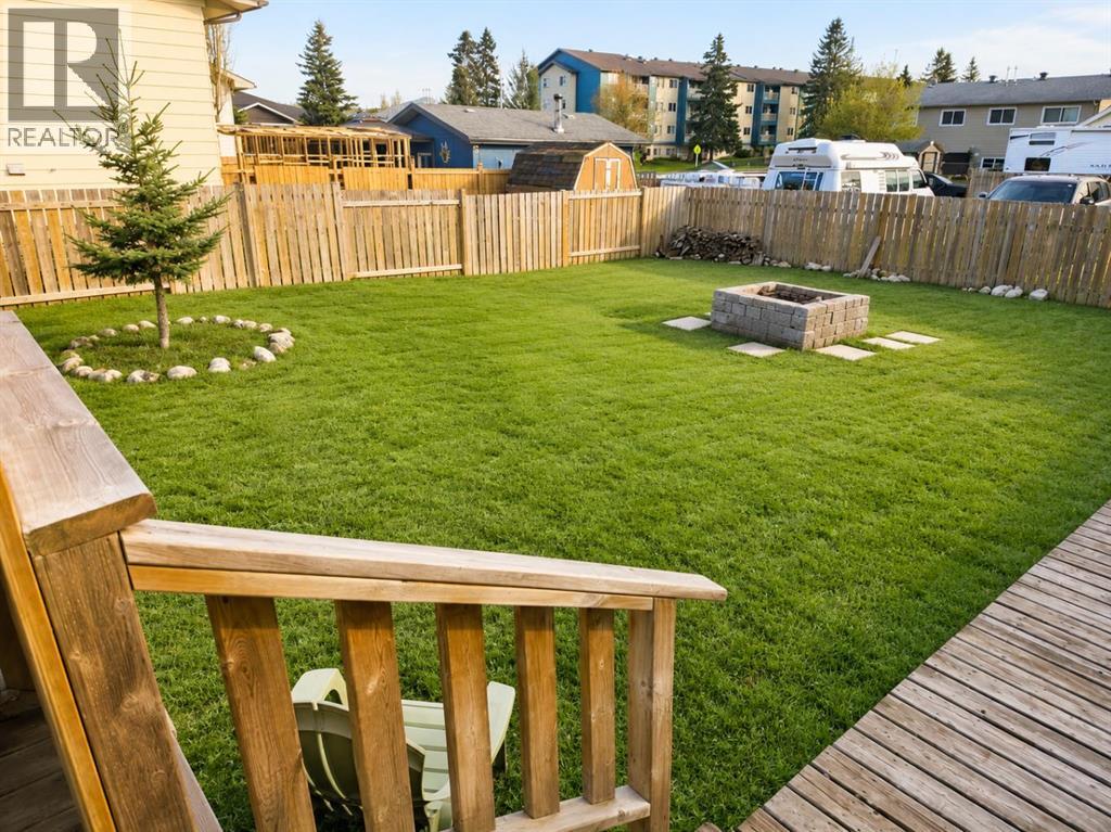 10 Auttreaux Drive, Whitecourt, Alberta  T7S 1C8 - Photo 11 - A2278990
