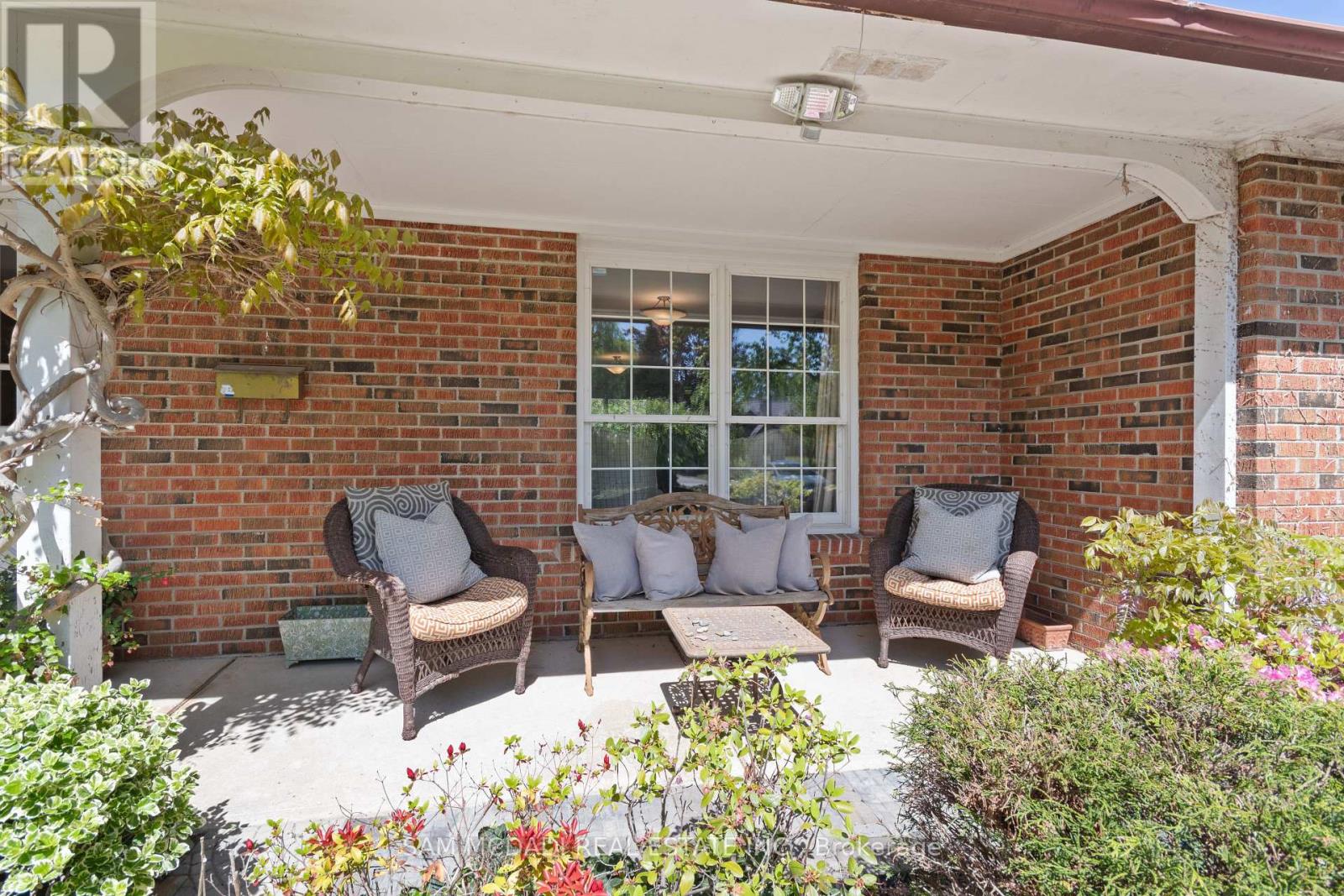 865 Meadow Wood Road, Mississauga, Ontario  L5J 2S7 - Photo 3 - W13216980