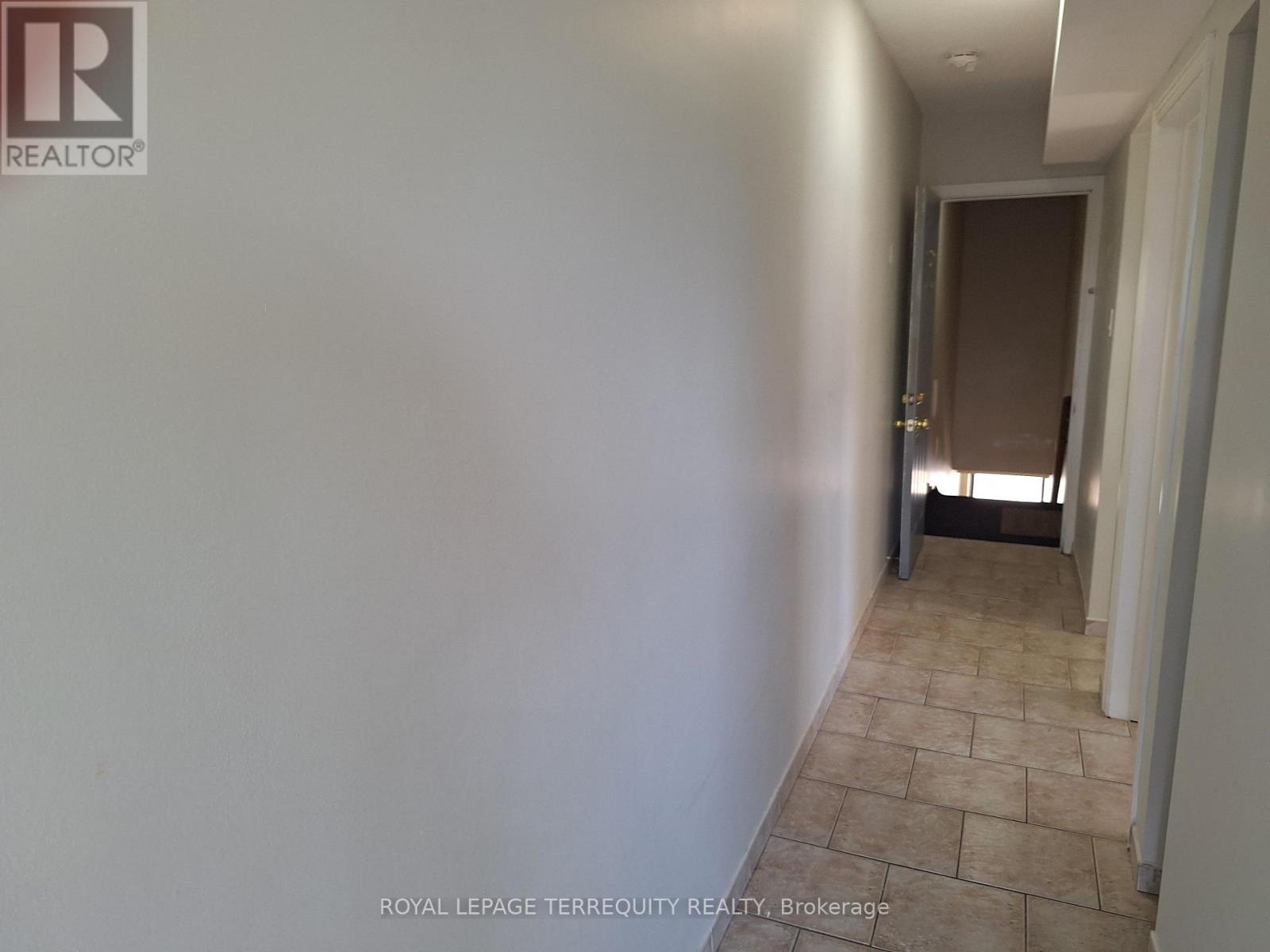 2 - 708 Wilson Avenue, Toronto, Ontario  M3K 1E1 - Photo 4 - W13231002