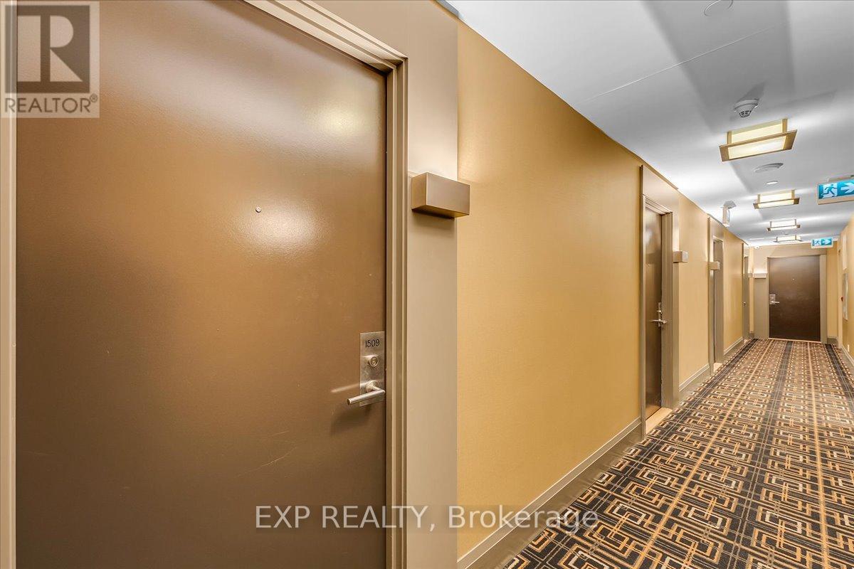 1509 - 17 Zorra Street, Toronto, Ontario  M8Z 0C8 - Photo 2 - W13231080