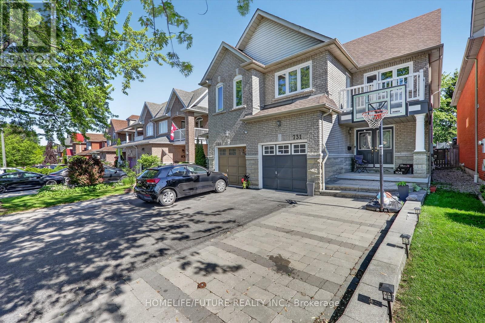 731 Swan Place, Pickering, Ontario  L1X 2V7 - Photo 3 - E13219476
