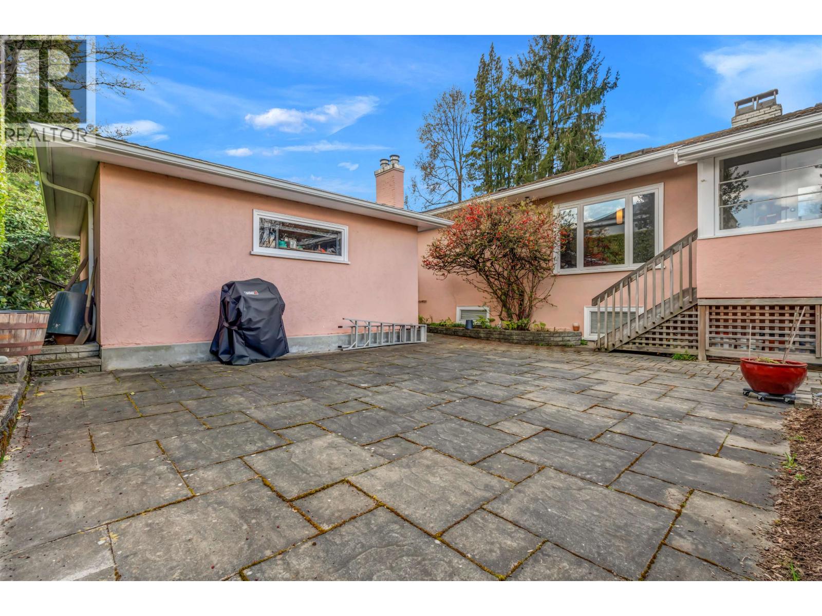 1549 W 33rd Avenue, Vancouver, British Columbia  V6M 1A8 - Photo 30 - R3127675