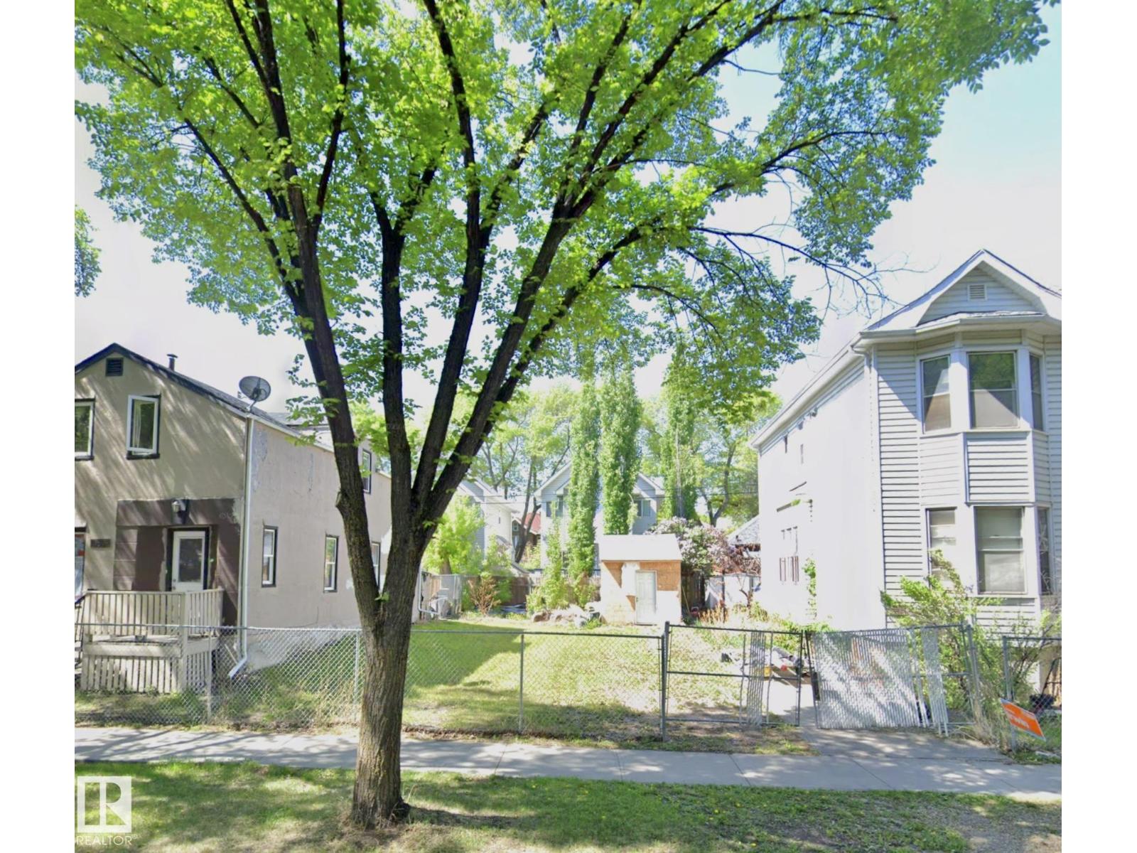 10858 92 St Nw, Edmonton, Alberta  T5H 1V8 - Photo 1 - E4491361
