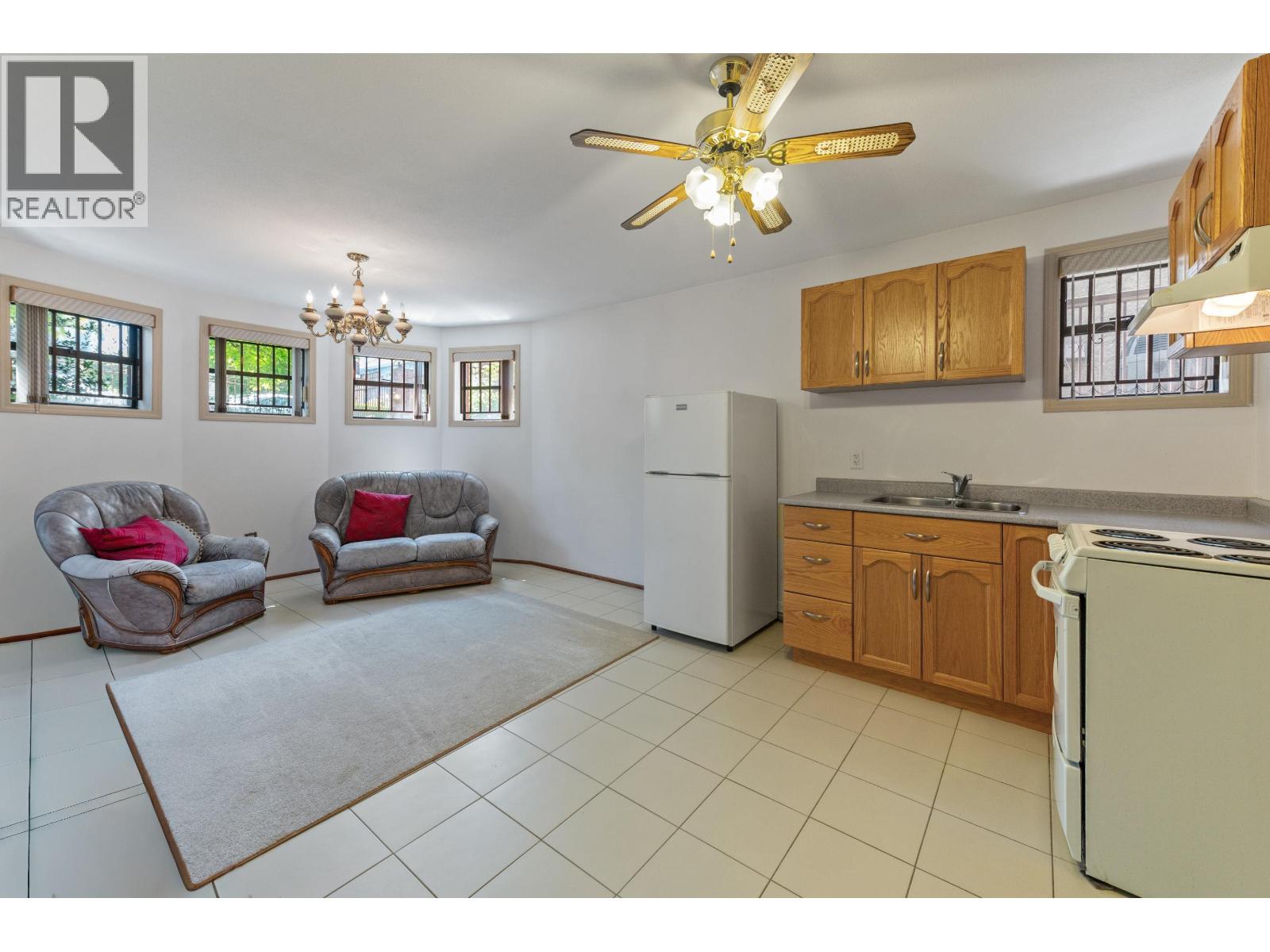 2411 E 39th Avenue, Vancouver, British Columbia  V5R 2V4 - Photo 18 - R3131175