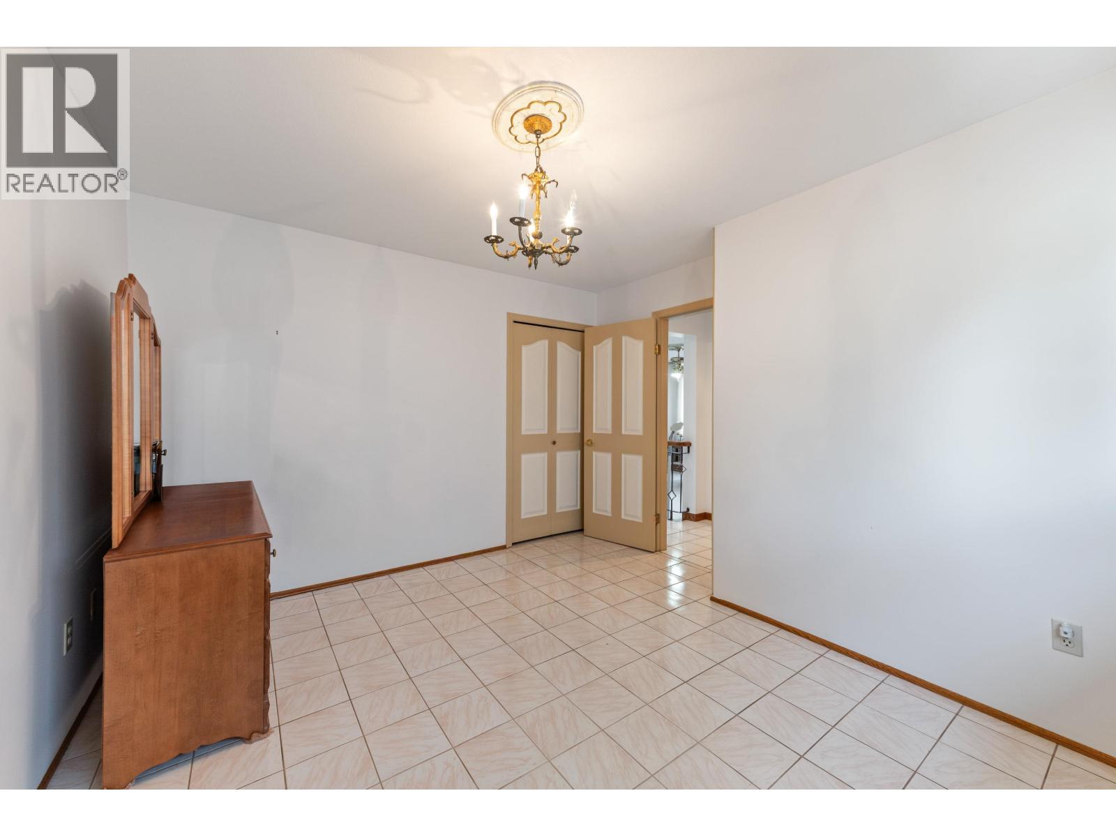 2411 E 39th Avenue, Vancouver, British Columbia  V5R 2V4 - Photo 16 - R3131175