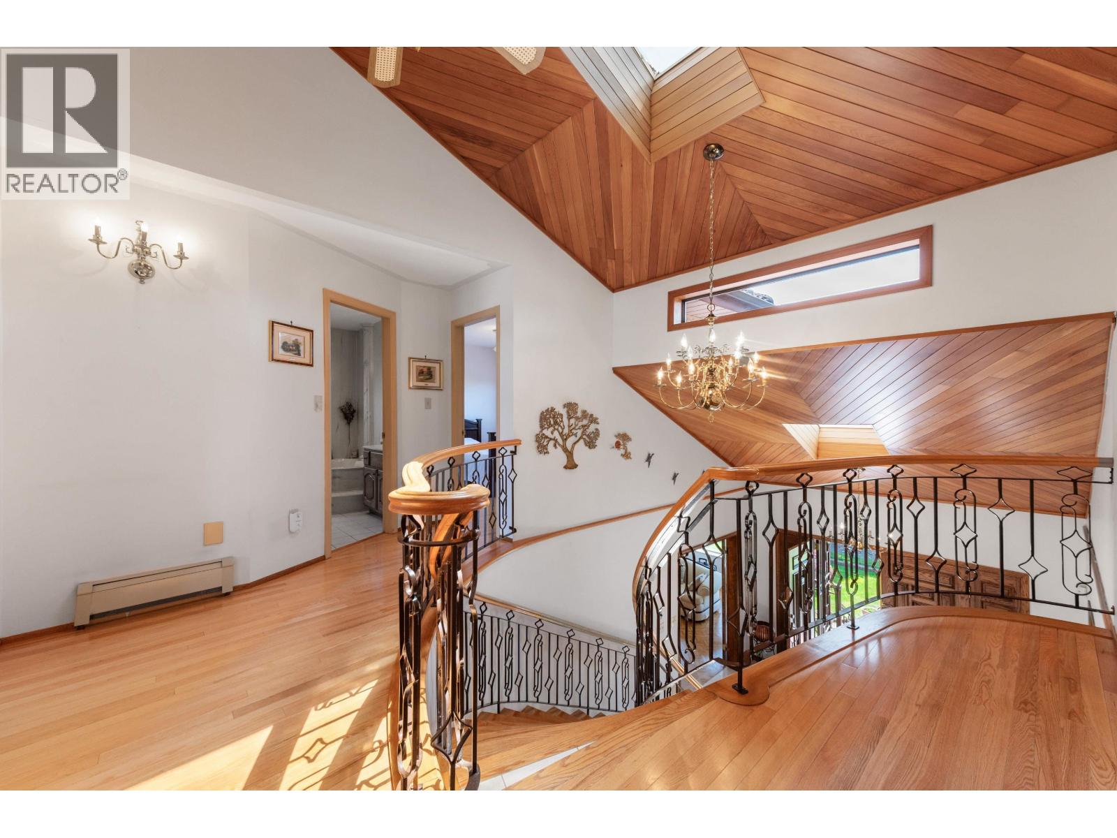 2411 E 39th Avenue, Vancouver, British Columbia  V5R 2V4 - Photo 10 - R3131175