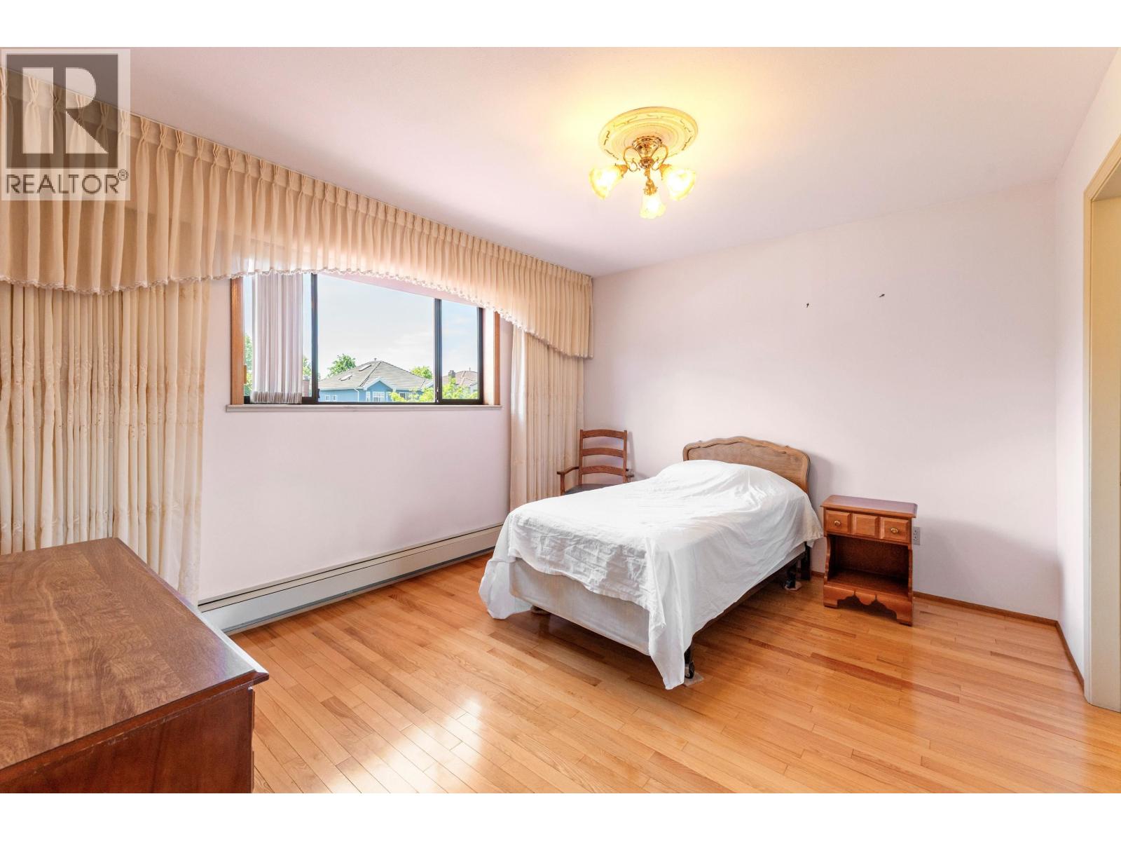 2411 E 39th Avenue, Vancouver, British Columbia  V5R 2V4 - Photo 9 - R3131175