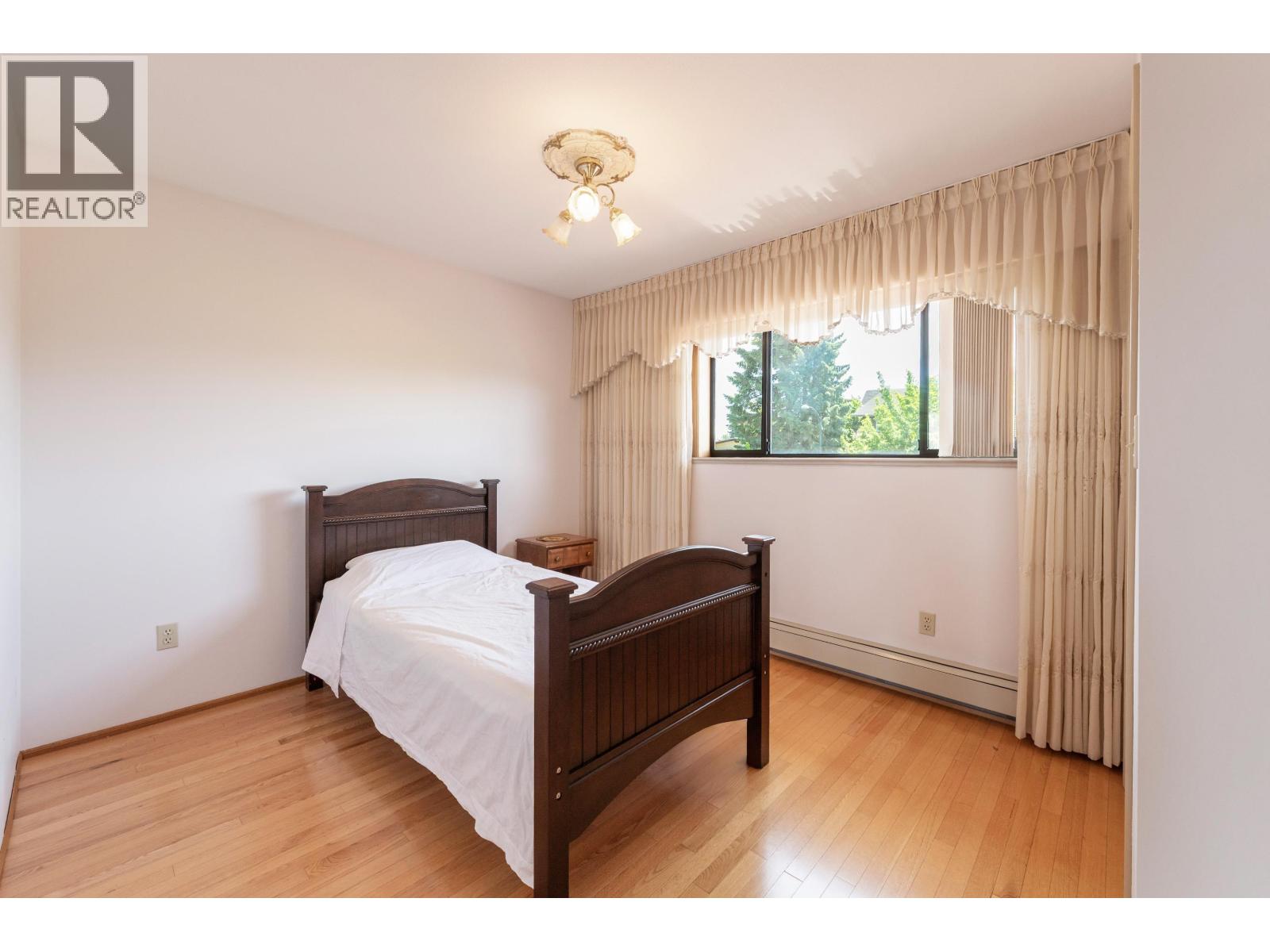 2411 E 39th Avenue, Vancouver, British Columbia  V5R 2V4 - Photo 15 - R3131175