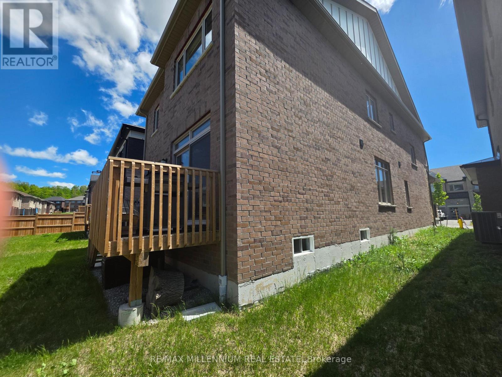 22 Daffodil Road, Springwater, Ontario  L0L 1Y3 - Photo 31 - S13172270