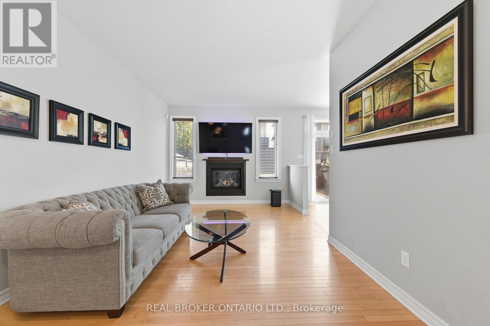 417 Stalwart Crescent, Ottawa, Ontario  K1T 0H2 - Photo 2 - X13231010