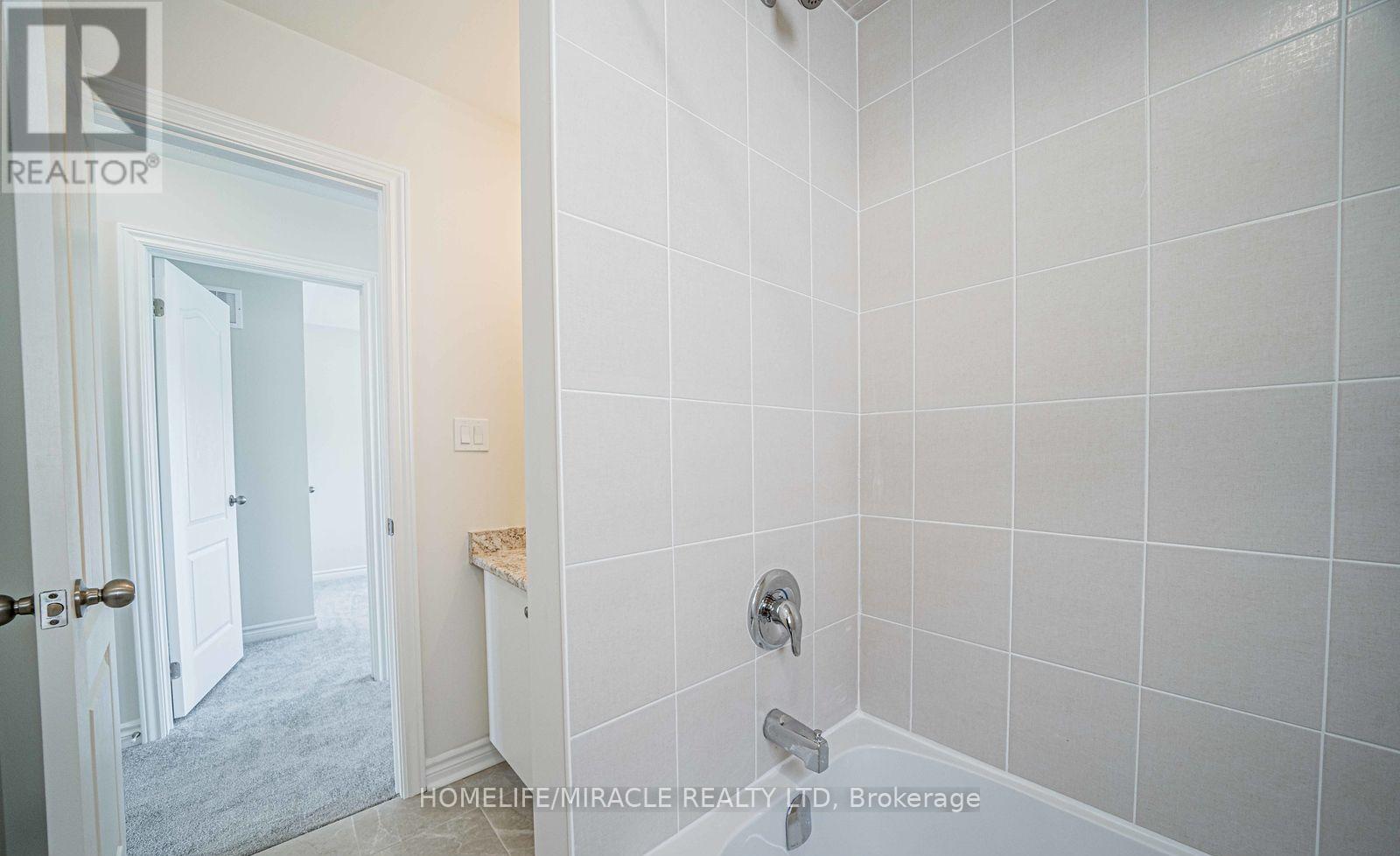 1111 Black Cherry Drive, Oshawa, Ontario  L1K 3G5 - Photo 11 - E13230960