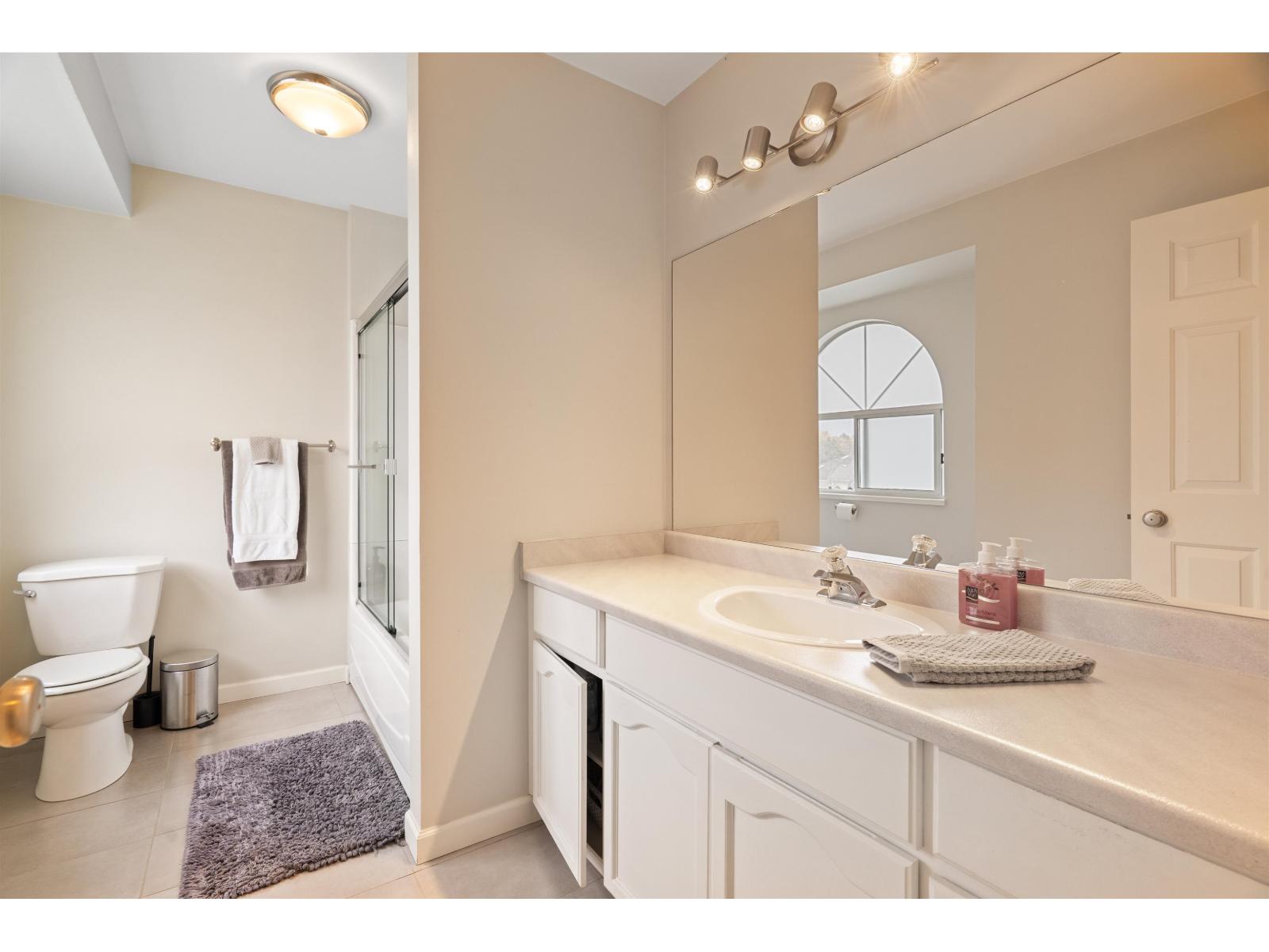 32345 Clinton Avenue, Abbotsford, British Columbia  V2T 5B3 - Photo 19 - R3130439