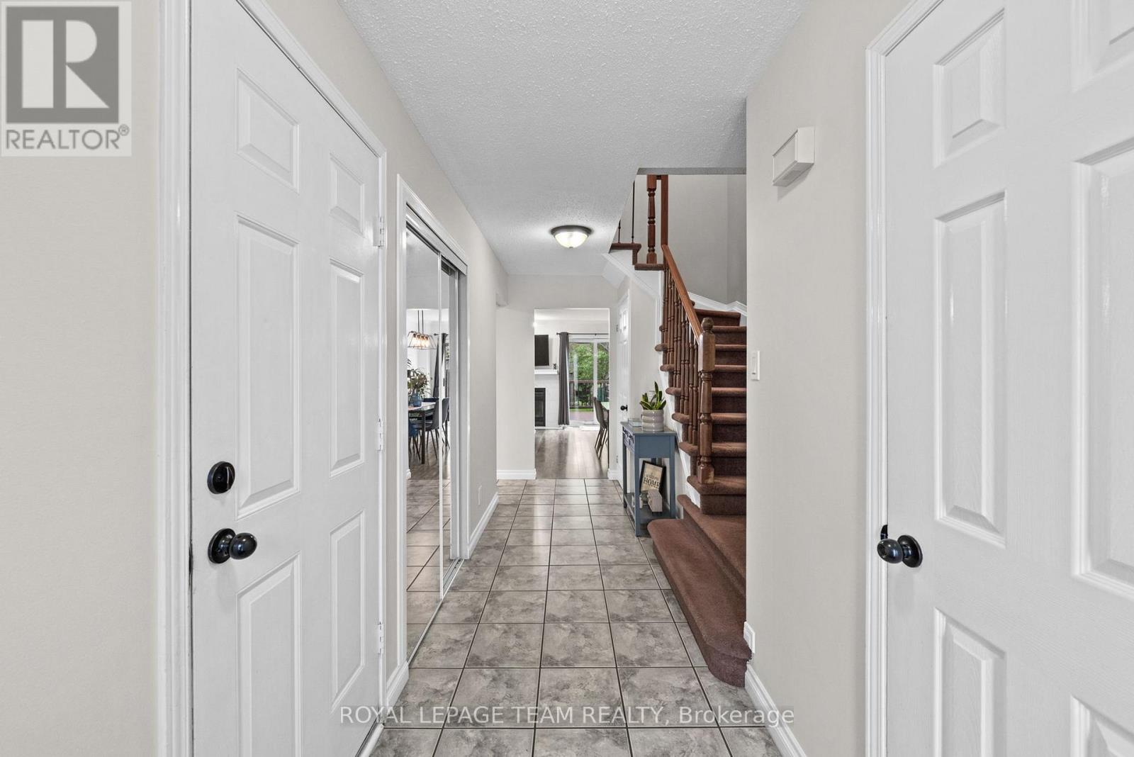50 Springcreek Crescent, Ottawa, Ontario  K2M 2M2 - Photo 5 - X13231114