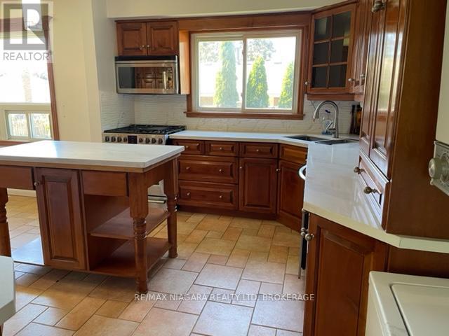 Upper - 6307 Carolyn Avenue, Niagara Falls, Ontario  L2E 5H6 - Photo 14 - X13231090