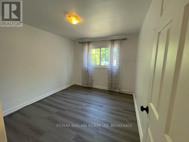 Upper - 6307 Carolyn Avenue, Niagara Falls, Ontario  L2E 5H6 - Photo 20 - X13231090