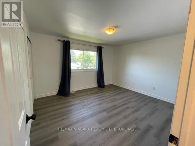 Upper - 6307 Carolyn Avenue, Niagara Falls, Ontario  L2E 5H6 - Photo 22 - X13231090