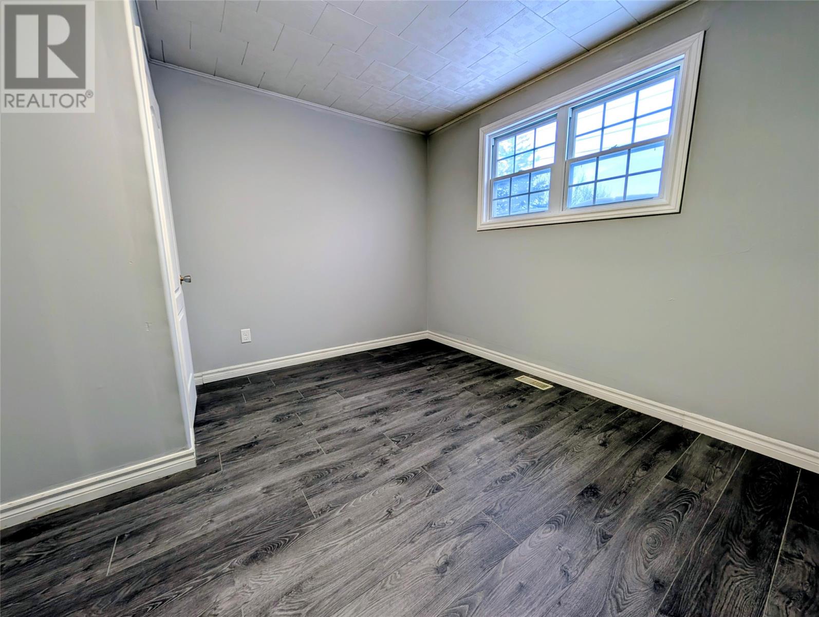 8 Gordon Street, Gander, Newfoundland & Labrador  A1V 1Z9 - Photo 14 - 1295240