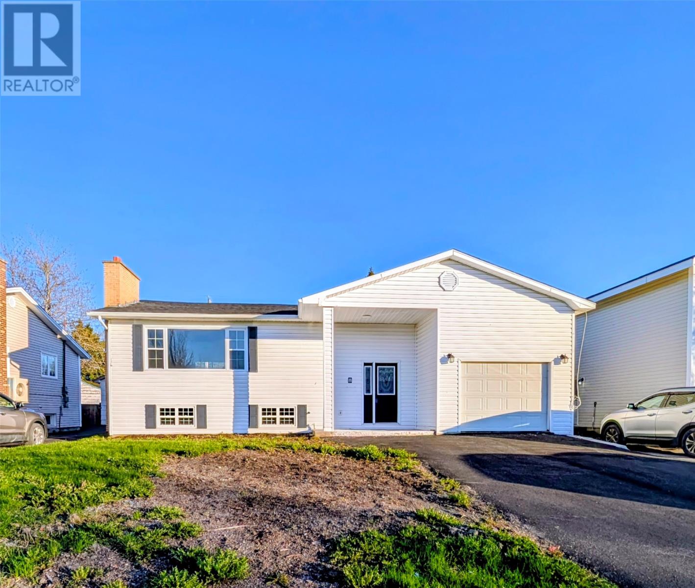 8 Gordon Street, Gander, Newfoundland & Labrador  A1V 1Z9 - Photo 1 - 1295240