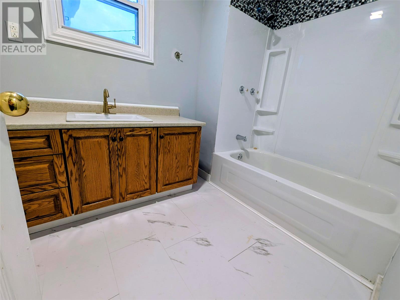 8 Gordon Street, Gander, Newfoundland & Labrador  A1V 1Z9 - Photo 18 - 1295240