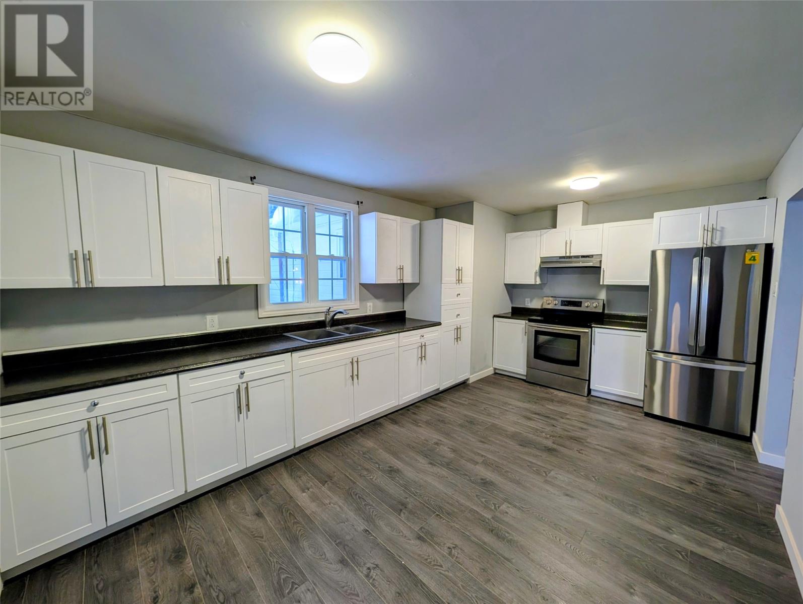 8 Gordon Street, Gander, Newfoundland & Labrador  A1V 1Z9 - Photo 7 - 1295240