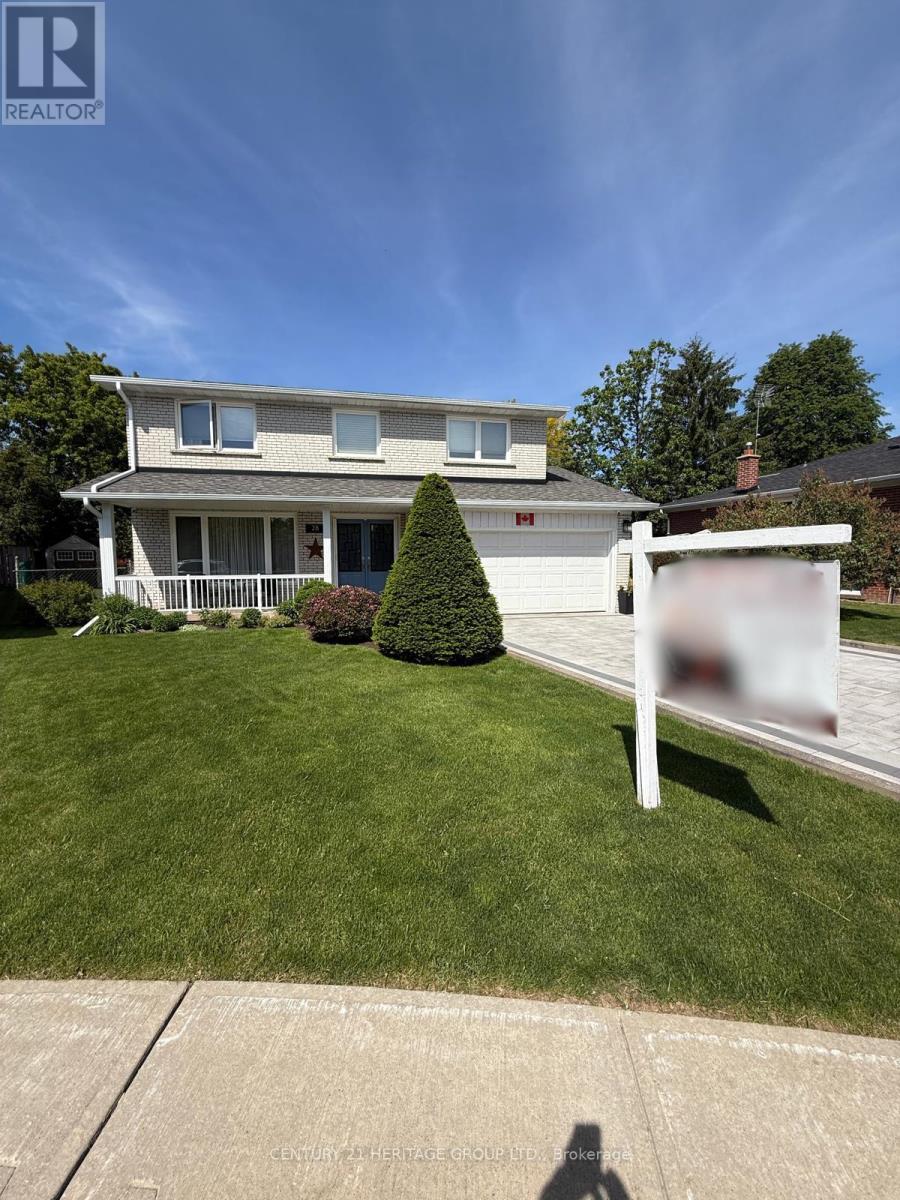 <div class="slider-price">$1,550,900</div><p>28 Manadon Drive, Toronto, Ontario</p>