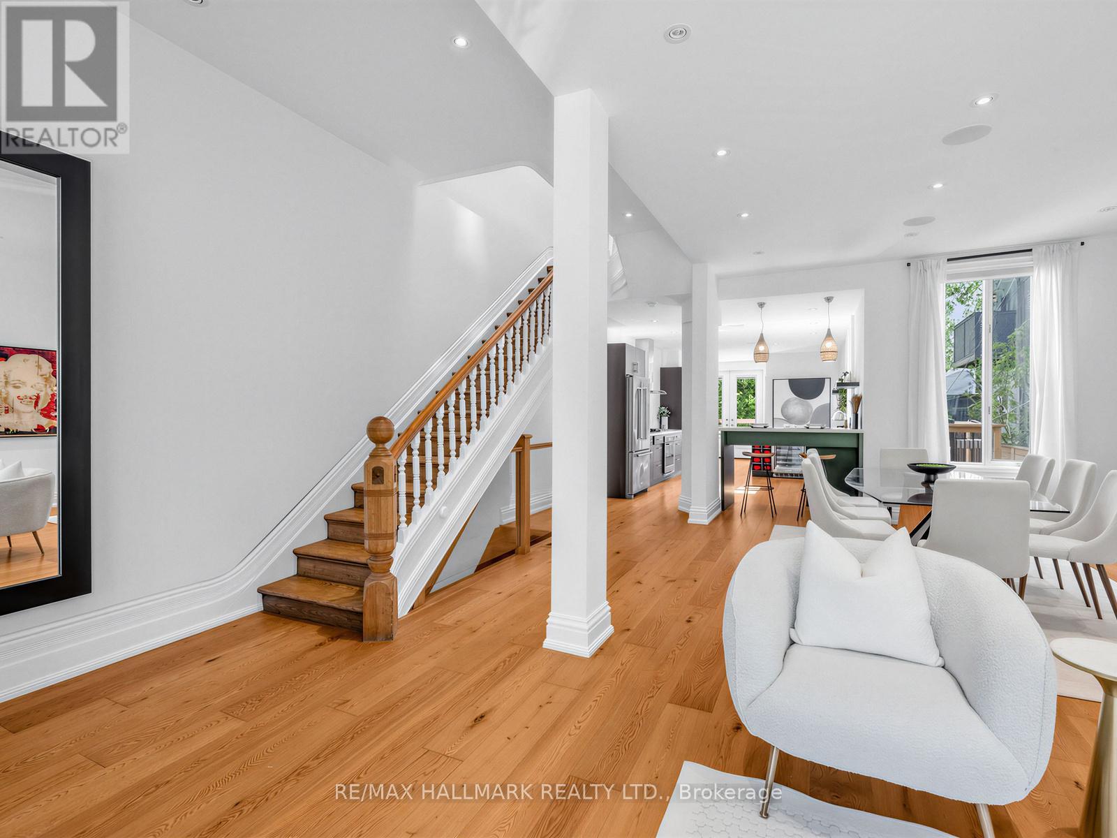 25 Grange Avenue, Toronto, Ontario  M5T 1C6 - Photo 10 - C13231124
