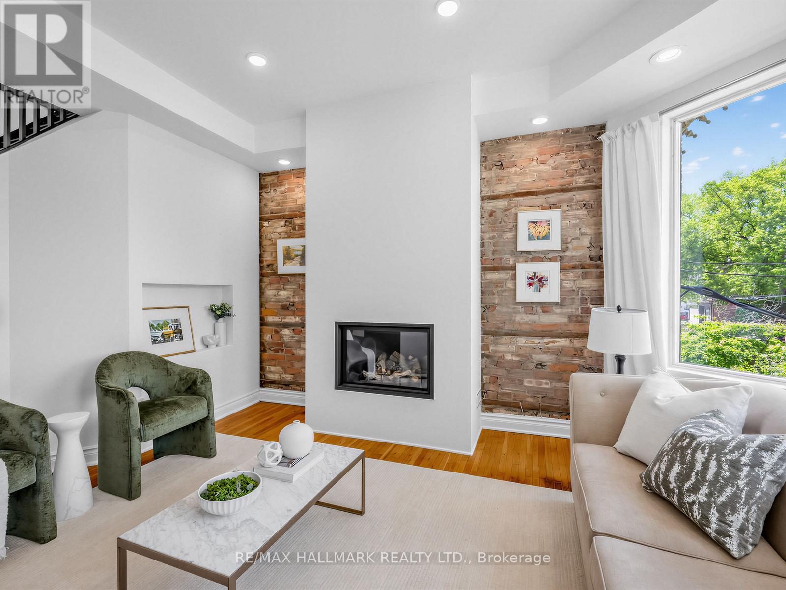 25 Grange Avenue, Toronto, Ontario  M5T 1C6 - Photo 23 - C13231124