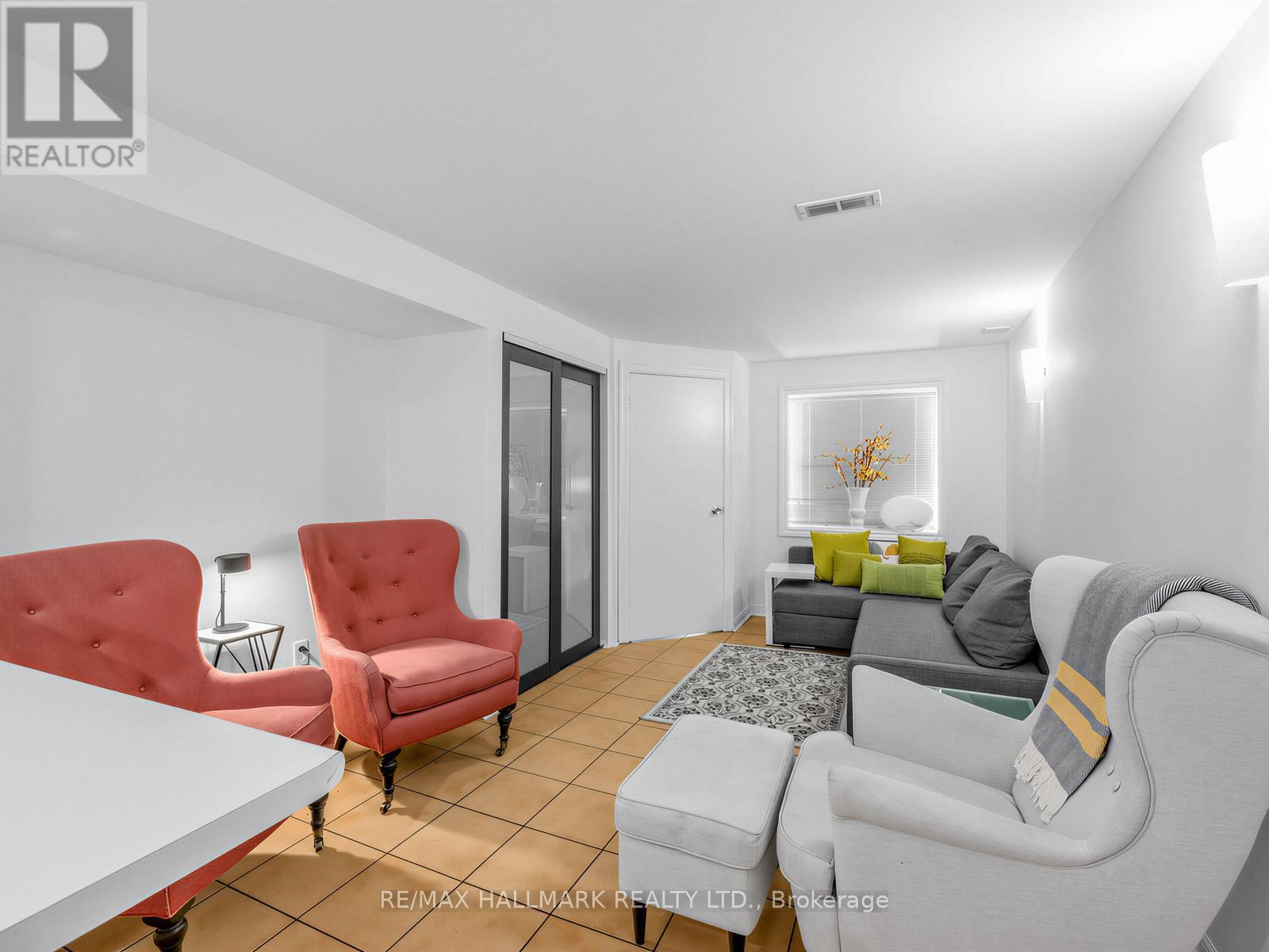 25 Grange Avenue, Toronto, Ontario  M5T 1C6 - Photo 37 - C13231124