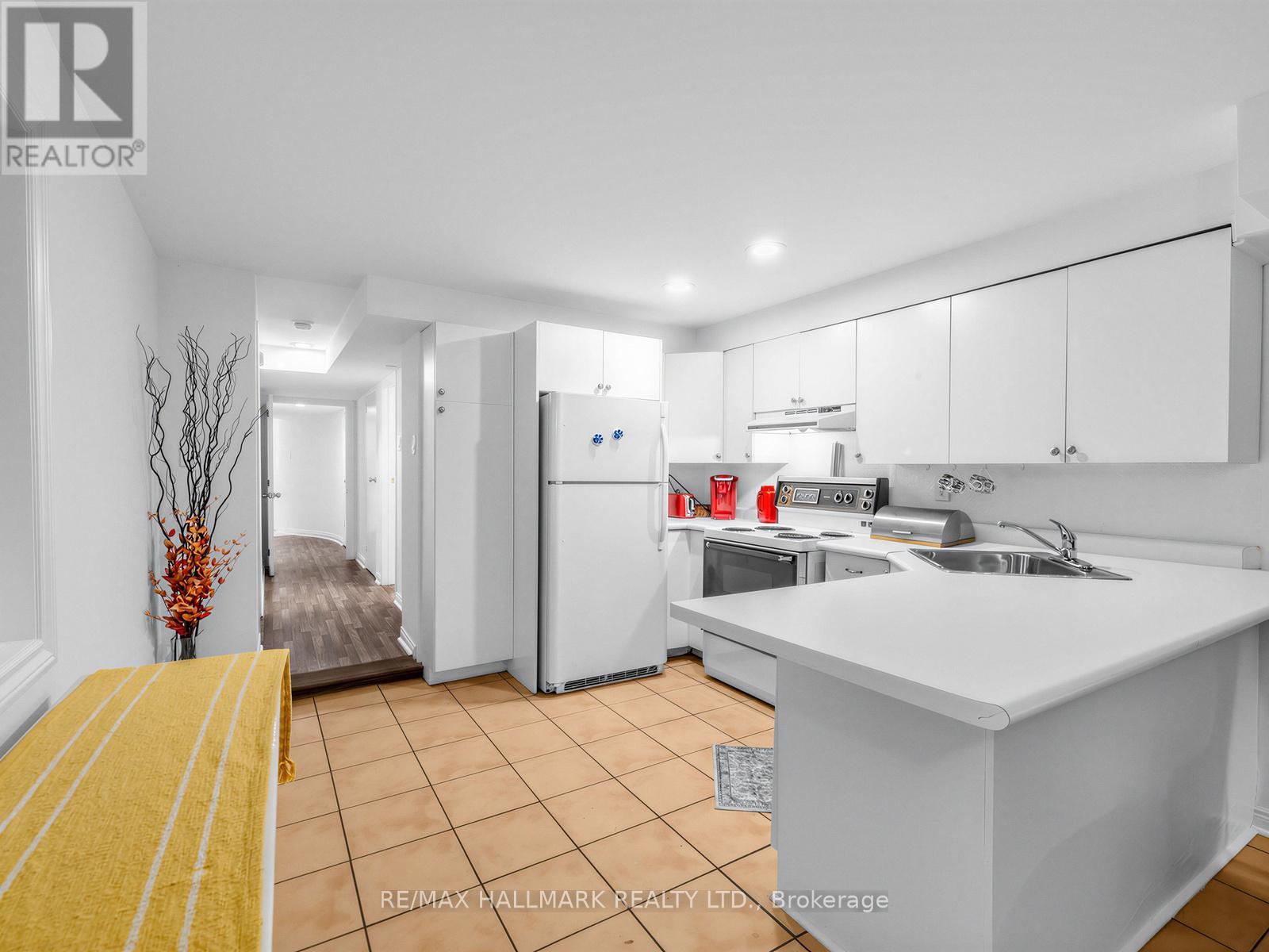 25 Grange Avenue, Toronto, Ontario  M5T 1C6 - Photo 38 - C13231124