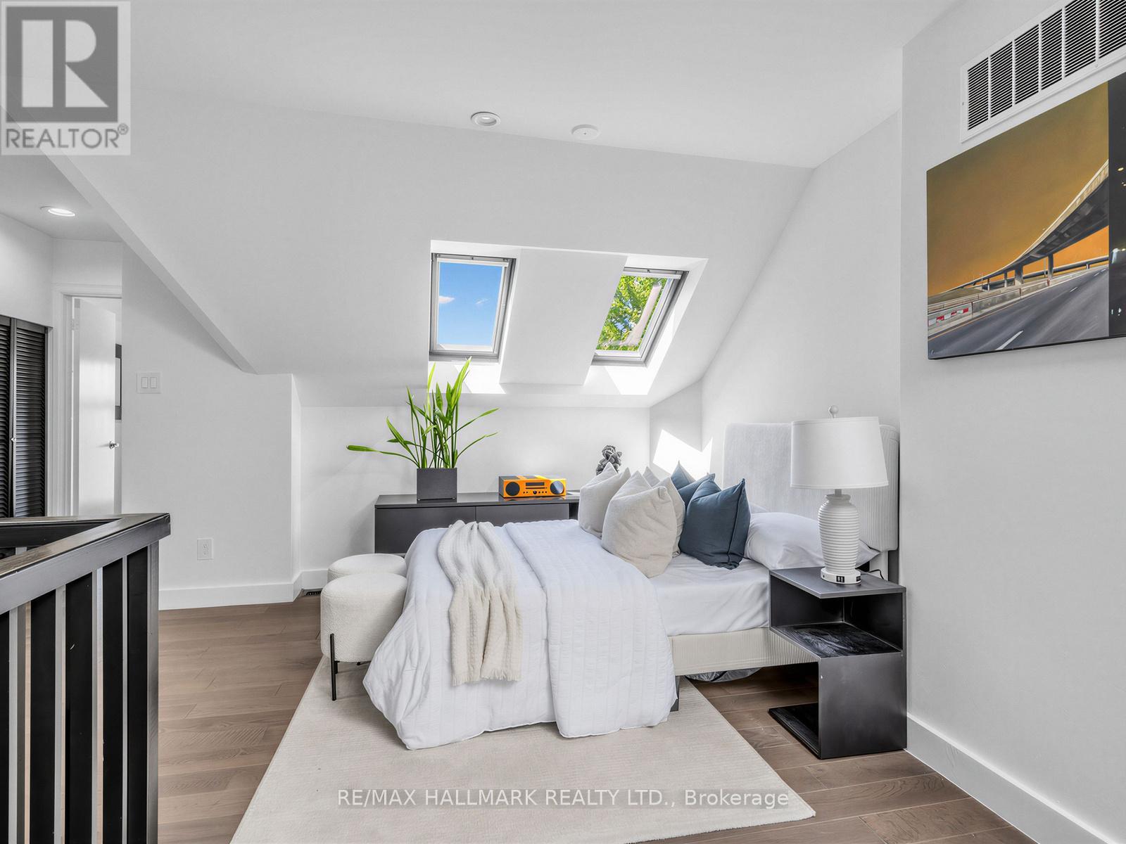 25 Grange Avenue, Toronto, Ontario  M5T 1C6 - Photo 44 - C13231124