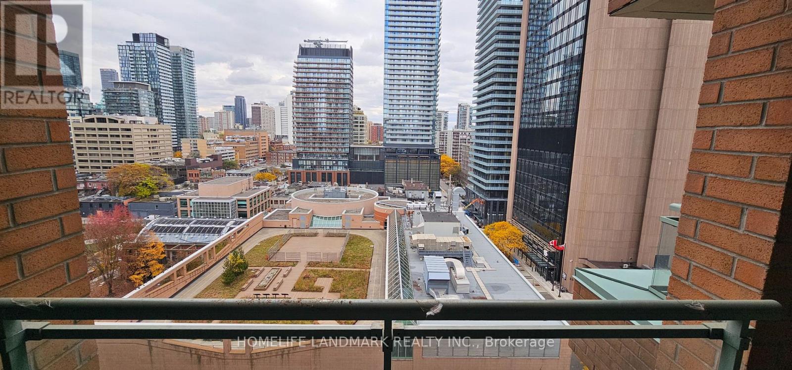 1402 - 887 Bay Street, Toronto, Ontario  M5S 3K4 - Photo 19 - C13231160