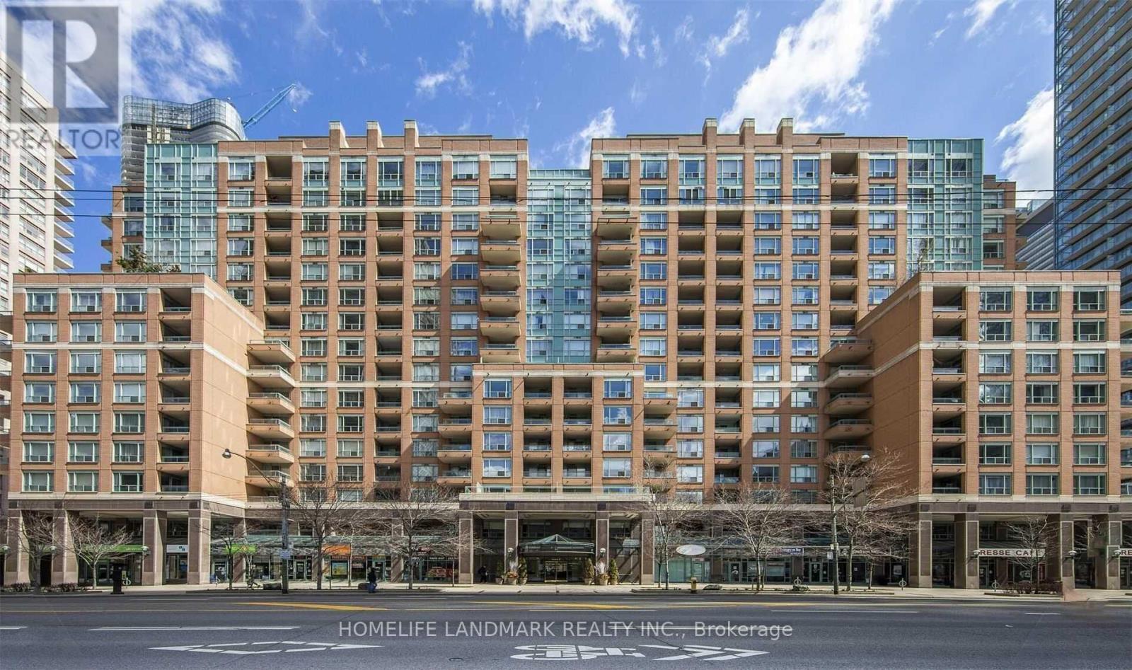 1402 - 887 Bay Street, Toronto, Ontario  M5S 3K4 - Photo 2 - C13231160