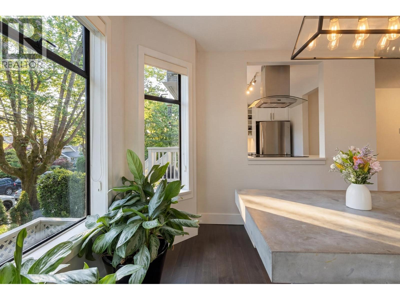 2427 W 6th Avenue, Vancouver, British Columbia  V6K 1W2 - Photo 12 - R3131313