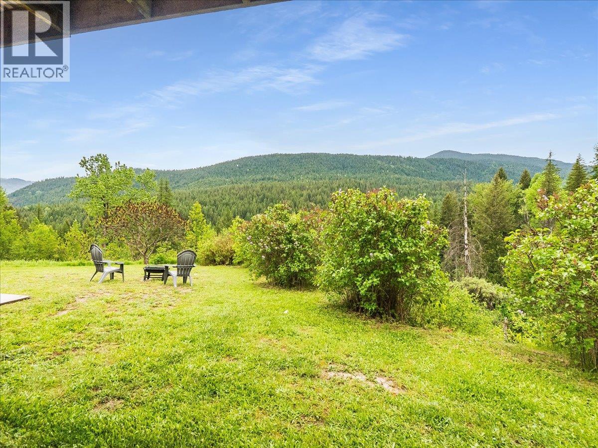 3752 Krestova Cemetery Road, Krestova, British Columbia  V0G 1H2 - Photo 17 - 10386320