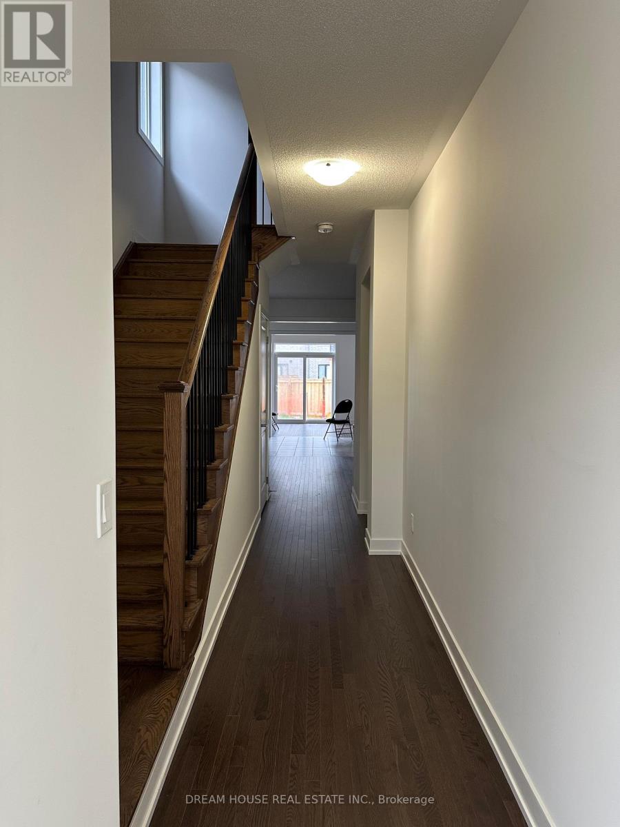 Main - 27 Deer Ridge Crescent, Whitby, Ontario  L1P 0P3 - Photo 2 - E13231126