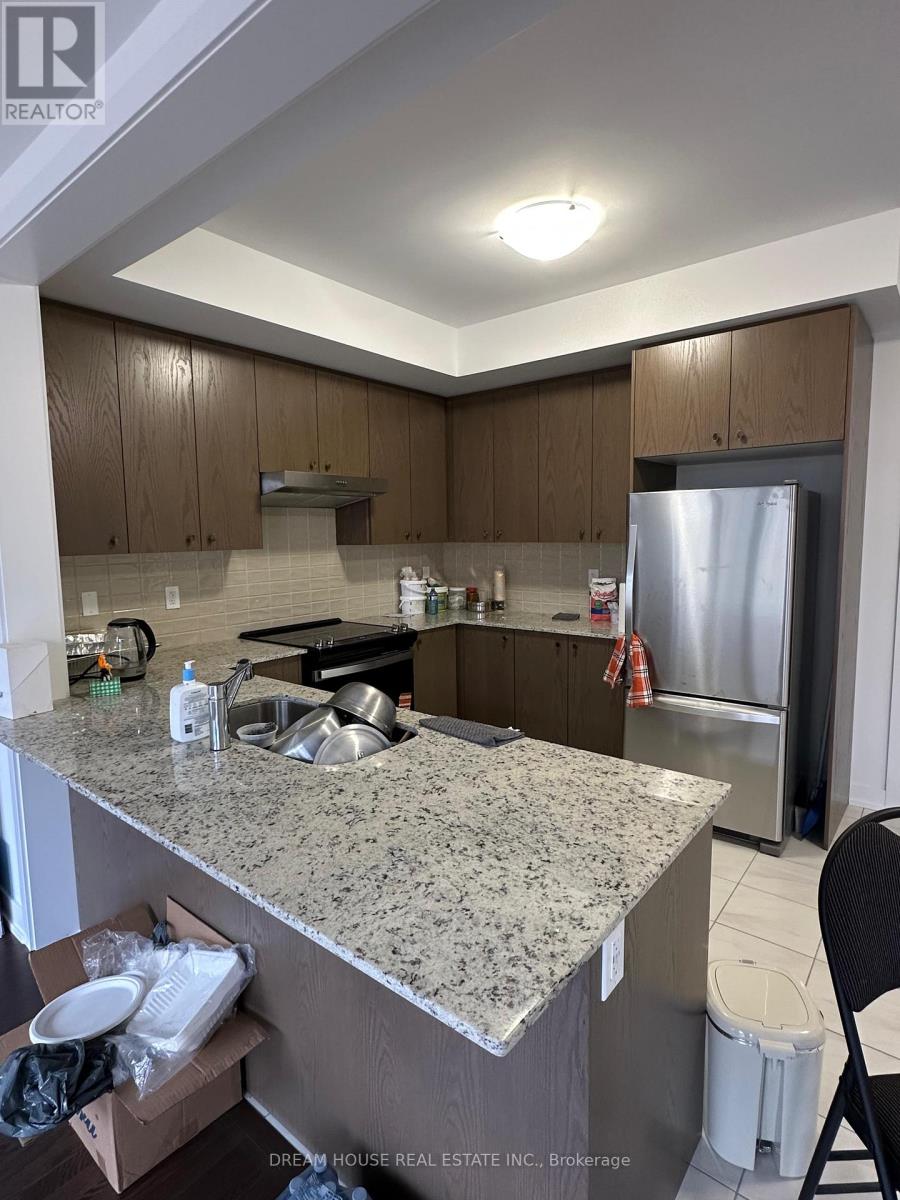 Main - 27 Deer Ridge Crescent, Whitby, Ontario  L1P 0P3 - Photo 4 - E13231126